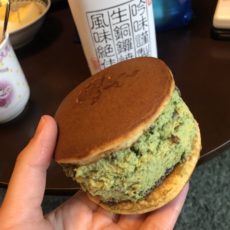 生どら焼き抹茶(朧屋瑞雲堂)