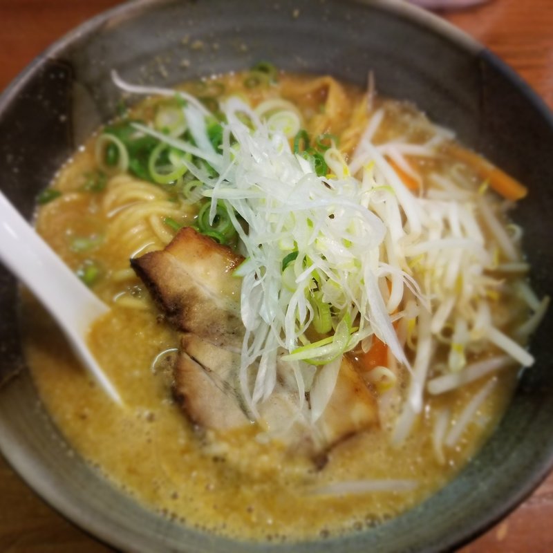 赤唐神味噌らぁめん(麺や鐙 茅ヶ崎本店)