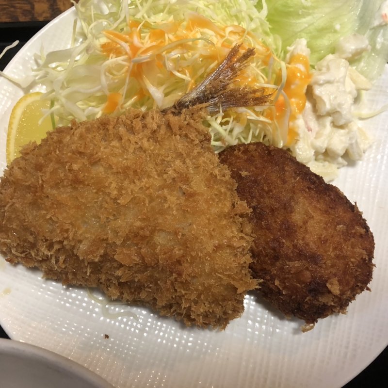 いかめんち定食B（いかめんち、アジフライ）(るな )