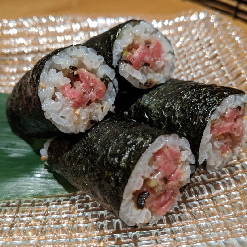 ねぎ塩ユッケの細巻き(まんぷく 二子玉川店)