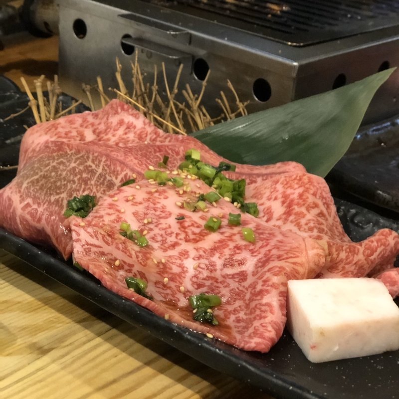 炙りロース(肉の大山)