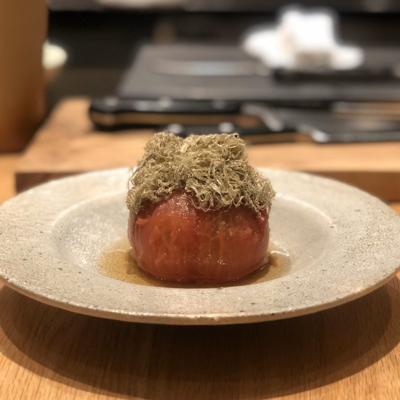 夏トマト冷出汁 とろろ昆布(藁焼 ポロ次郎)