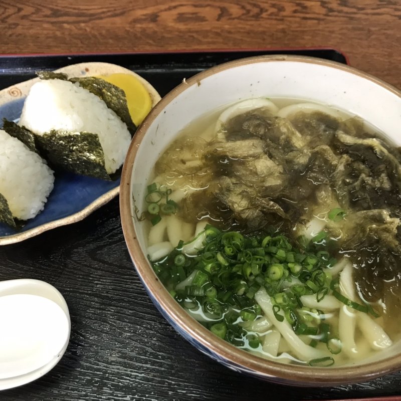 ランチ定食　おぼろうどん　おにぎり(シャケおかか)(元祖どんたく)