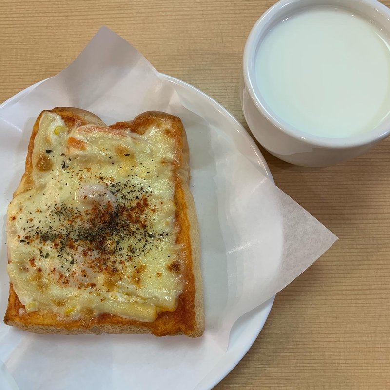 グラタンピザセット(THREE KON CAFE 代田橋店)