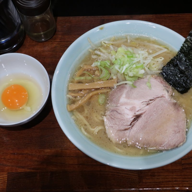 ラーメン＆生玉子(ラーメン社井田)
