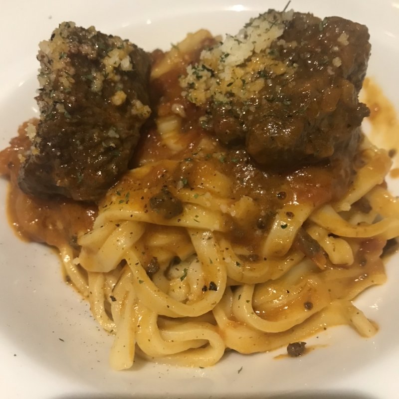 牛ほほ肉のラグーソース(スカッサカッツィ)