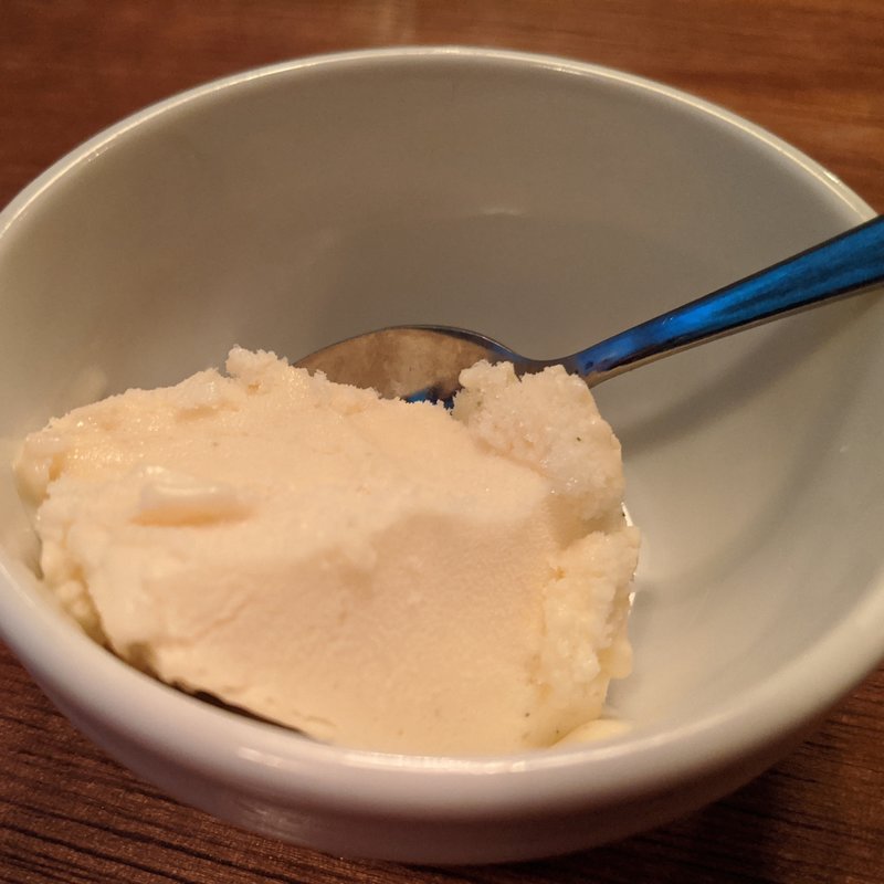 酒粕バニラアイス(醸造酒＆燻製　十)