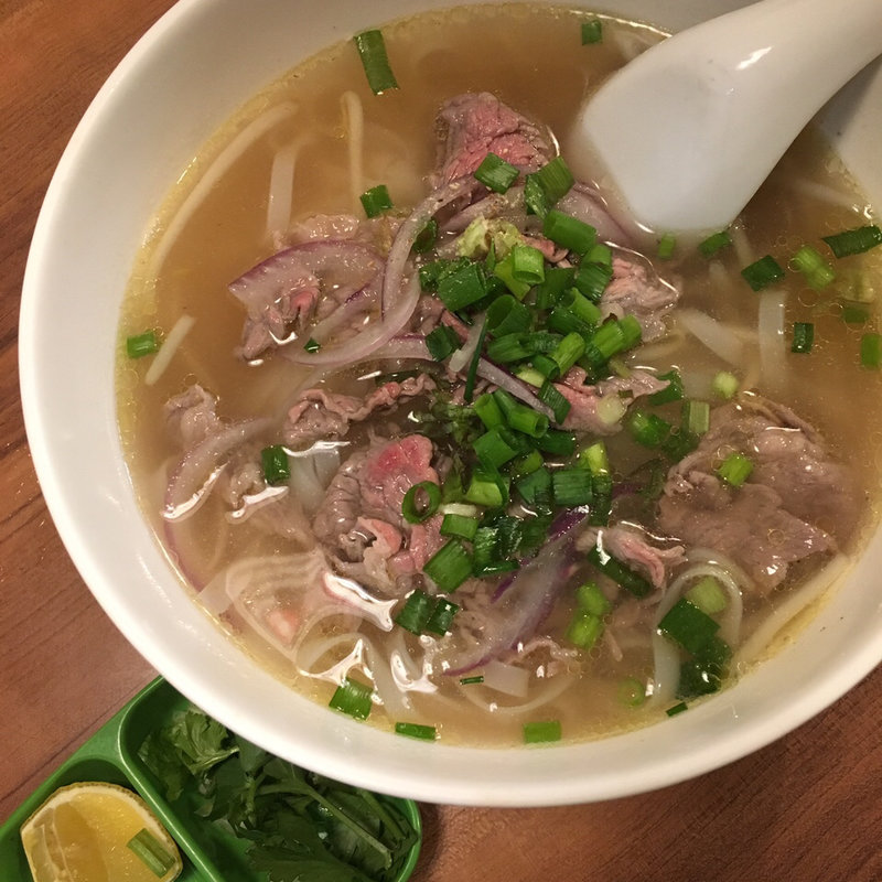 牛肉のフォー(レーロイ　ベトナム料理)