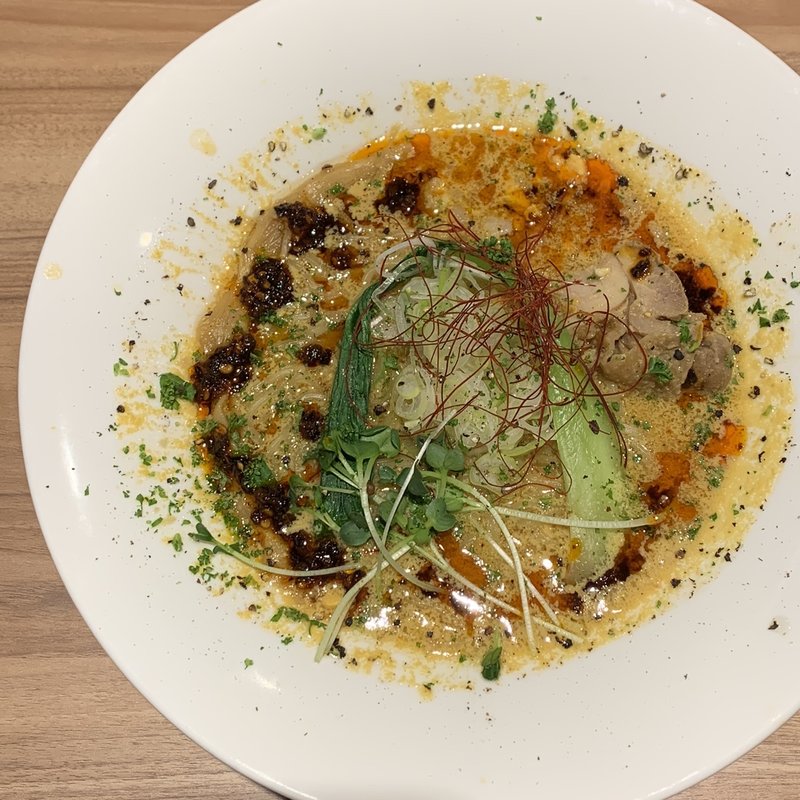 卵のピリ辛ラーメン(Nii)