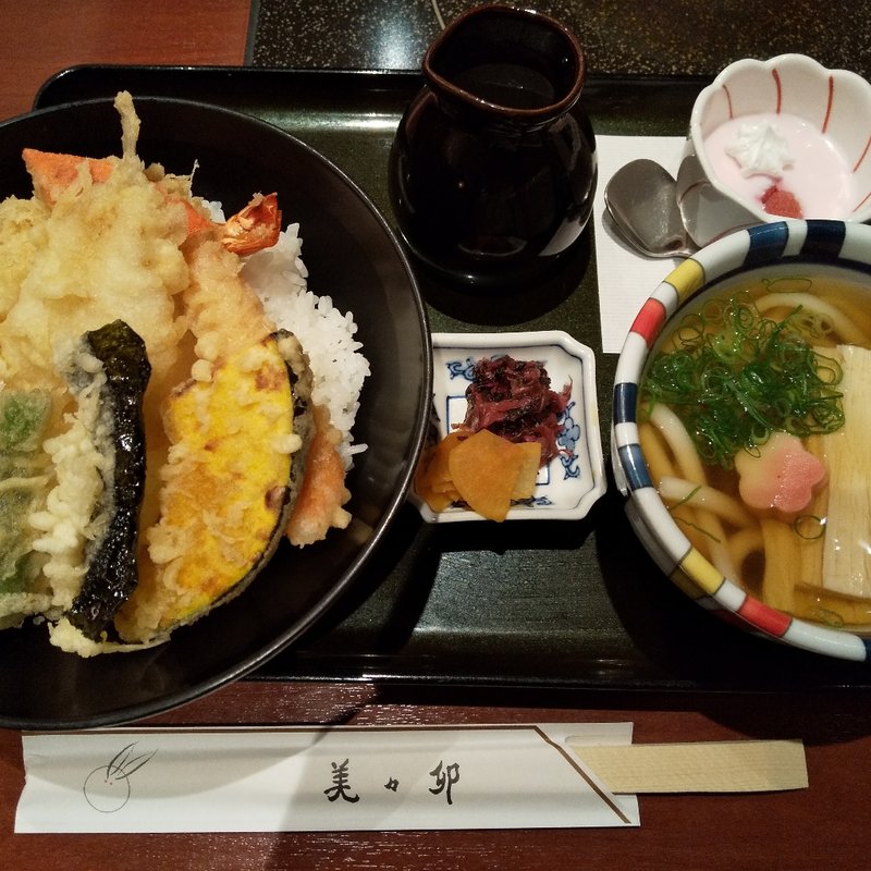 天ぷらうどん(美々卯 京都伊勢丹店)