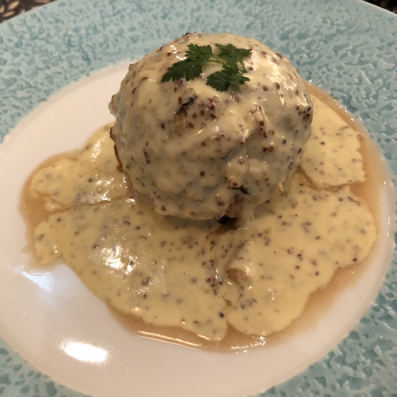 白いハンバーグ マスタードソース( BLUEBlue)