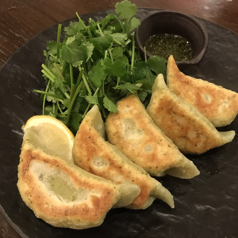 パクチー焼き餃子(花林糖餃子 恵比寿店 )