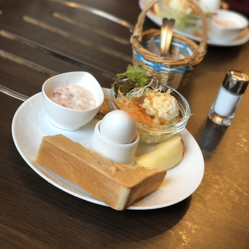 モーニングピーナッツバタートースト(味わい処いろは )