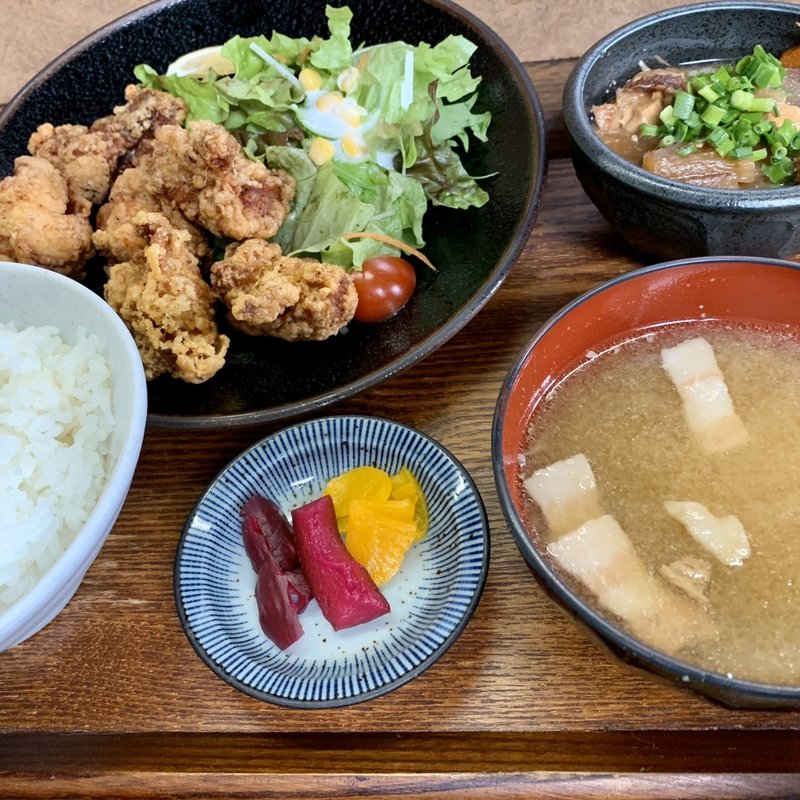 唐揚げ定食(あきたや食堂)