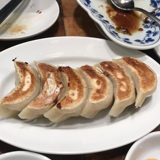 肉肉餃子(蒼龍唐玉堂 吉祥寺店 （ソウリュウトウギョクドウ）)