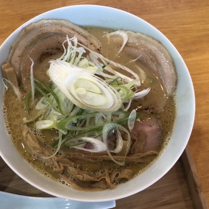 限定麺・バラチャーシュートッピング(自家製麺と定食 弦乃月)