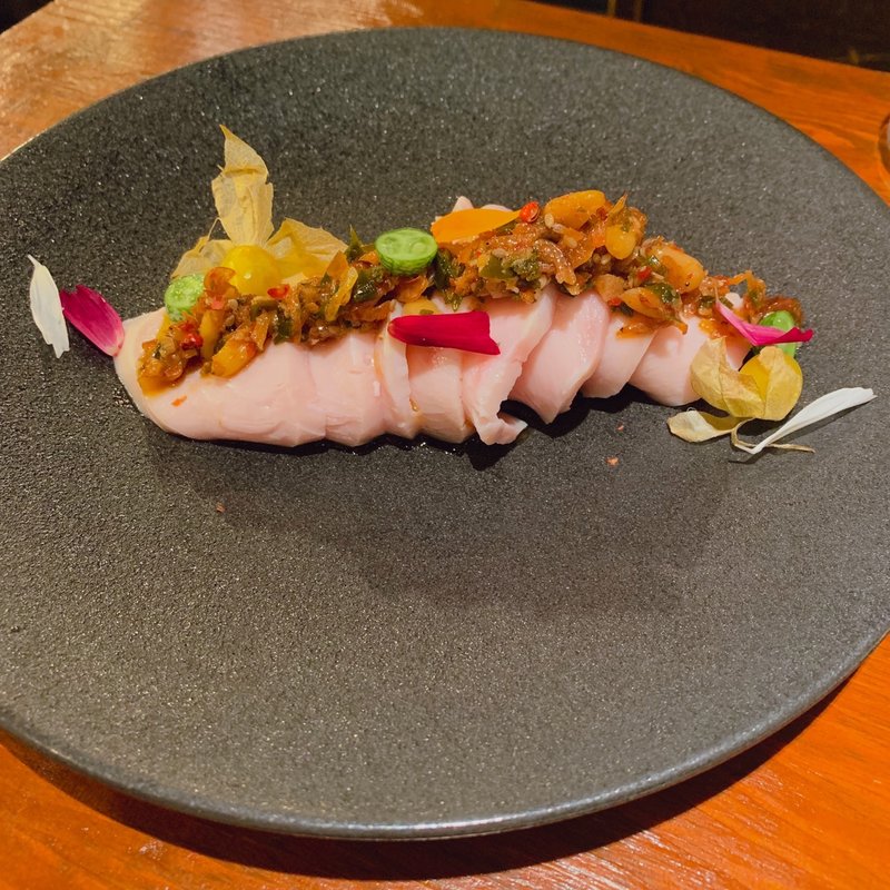 鶏ムネハムの自家製食べるラー油(バール aBuku （アブク）)