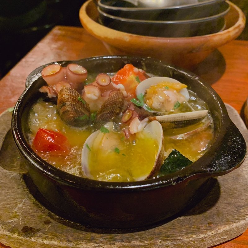 タコのアヒージョ(バール aBuku （アブク）)