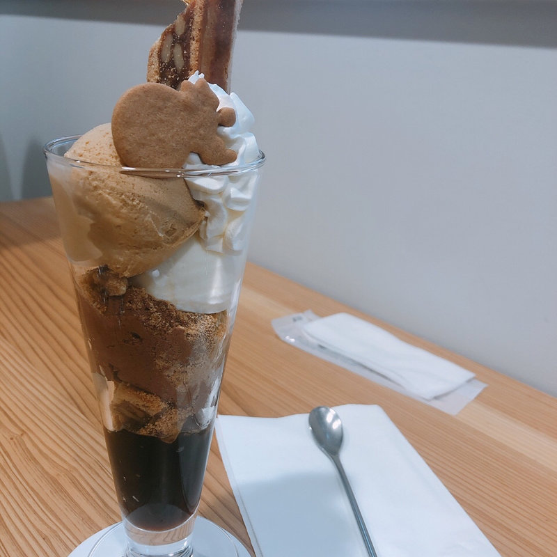 クルミッ子パフェ(Salon de Krumicco)