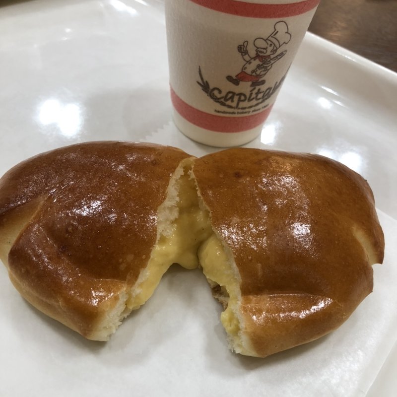 とろ~りクリームパン(キャパトル ミナーラ店)