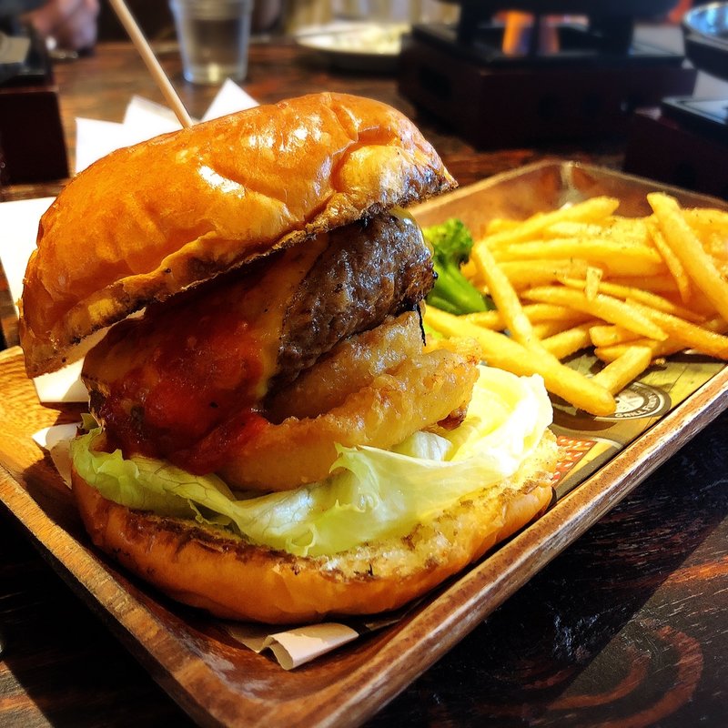 とろける100%チーズバーガー(グリルフクヨシ 相模原本店)