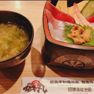 海鮮丼(磯丸 熱海平和通り店 )