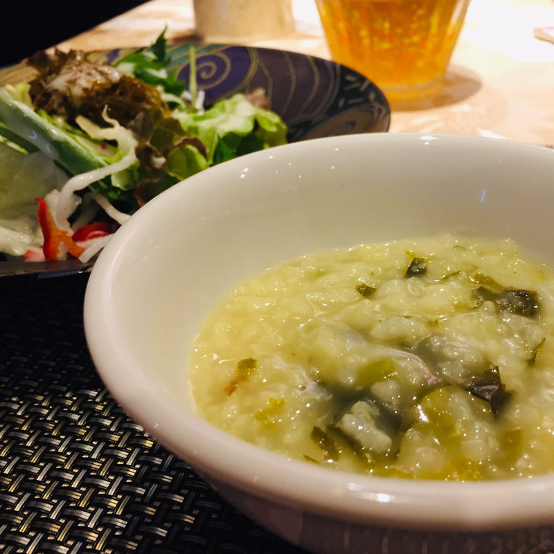 高菜粥(中国料理 杏仁香 （チュウゴクリョウリ アンニンシャン）)