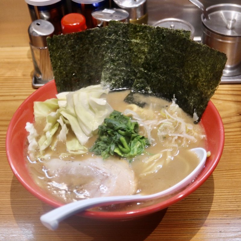ヤバイラーメン中盛り(RAMEN 圭一屋 本店)