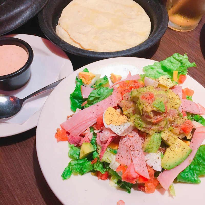 コブサラダランチ(T.G.I FRIDAYS 上野中央通り店 （ティージーアイ フライデーズ）)