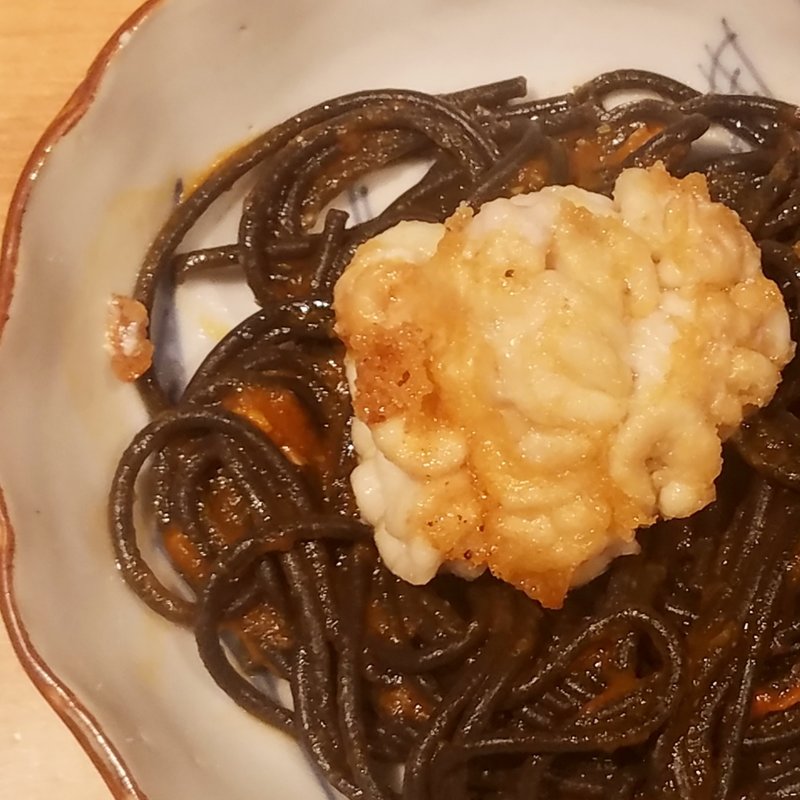 白子のイカスミスパゲティ(酒 秀治郎)