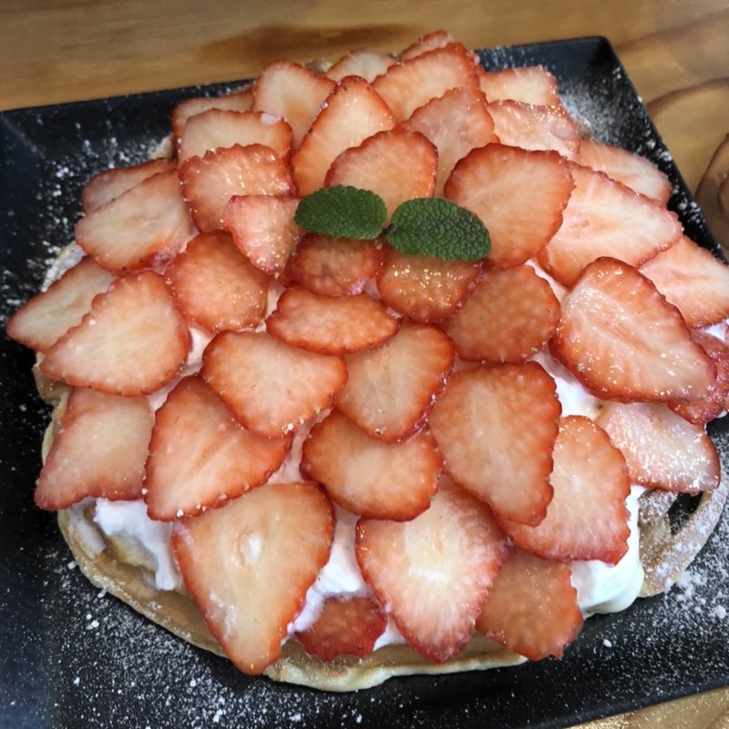 フルーツワッフル(カインドカフェ)