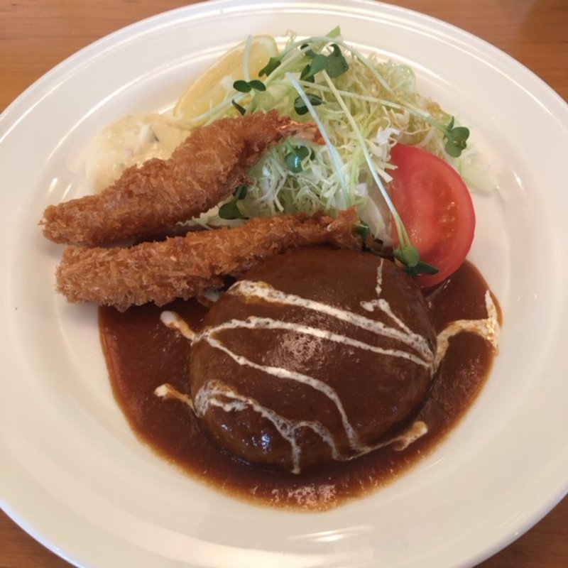 チーズハンバーグとエビフライ(ブルーコーナー )