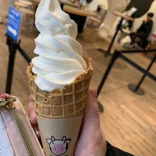 アイスクリーム(MILKLAND HOKKAIDO→TOKYO　ミルクランド北海道)