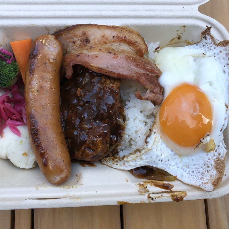 煮込みハンバーグ(3ND café+bar)