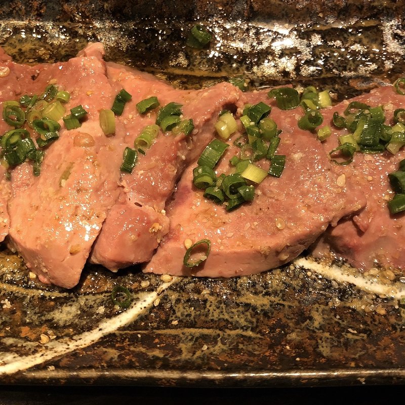 レバ刺し(ニクアザブ新橋店)