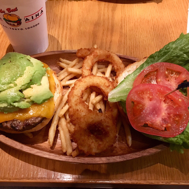 厚切りチェダーアボカドバーガー セット(クア・アイナ 仙台Parco2店)