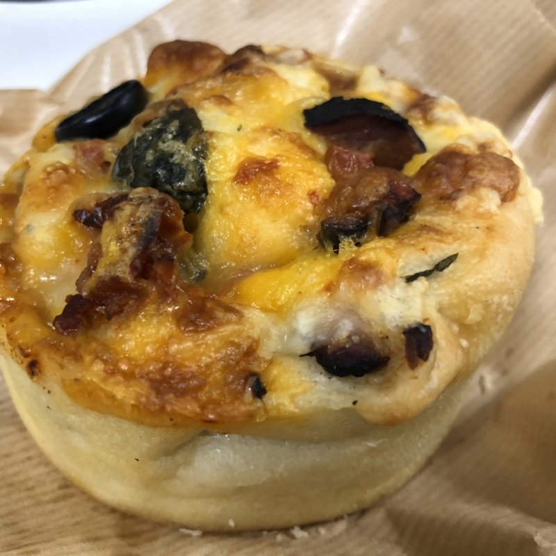 マルゲリータのルーレー(元祖パン屋 ネ本屋)