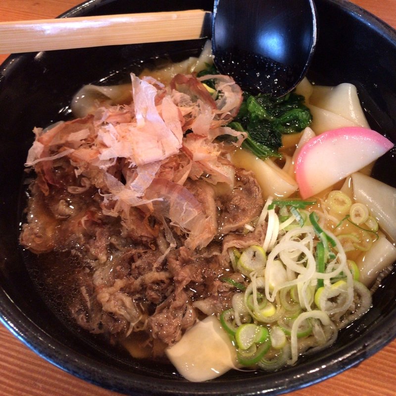 肉きしめん(めんつるび （【旧店名】さぬき安べえ）)