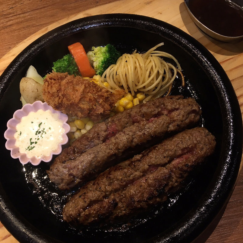 黒毛和牛ハンバーグ(グリルアラベル 新杉田分店)