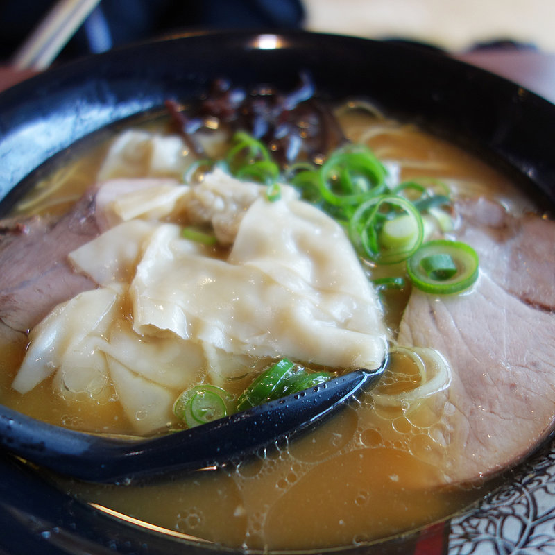 ワンタンメン(横綱ラーメン)