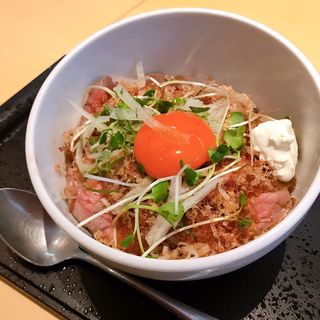 ローストビーフ丼(キッチン ルミエール)