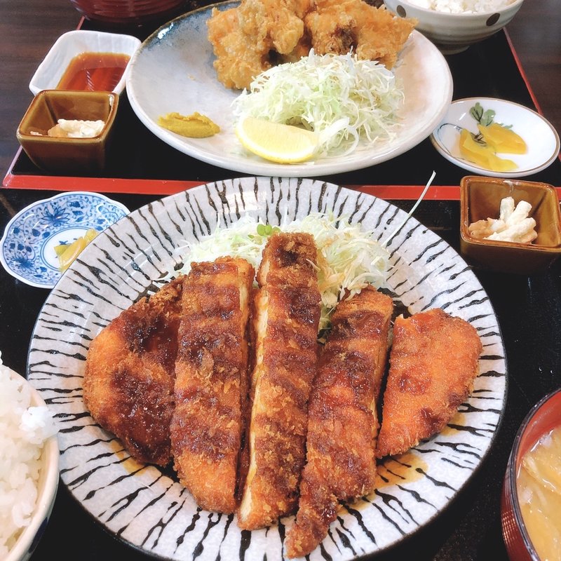 鳥カツ定食(とり安食堂 曽根店 )