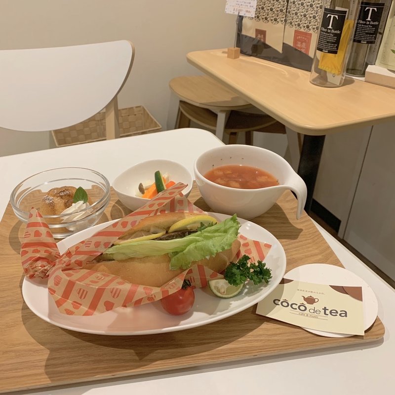 ランチB(やみつき鯖サンド)(coco de tea ココデティー)