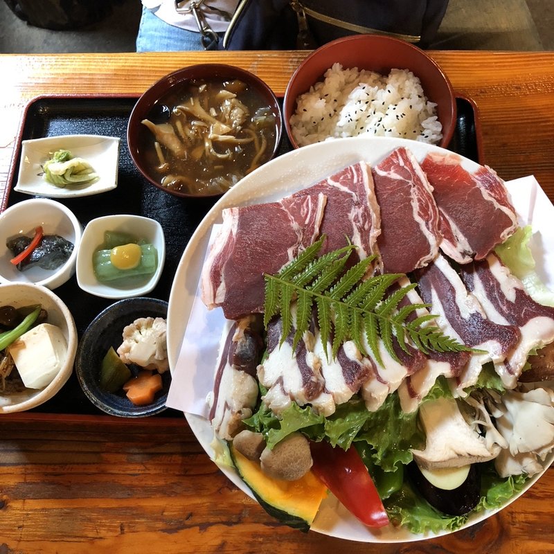 鹿＆熊焼肉定食(仙人小屋 )