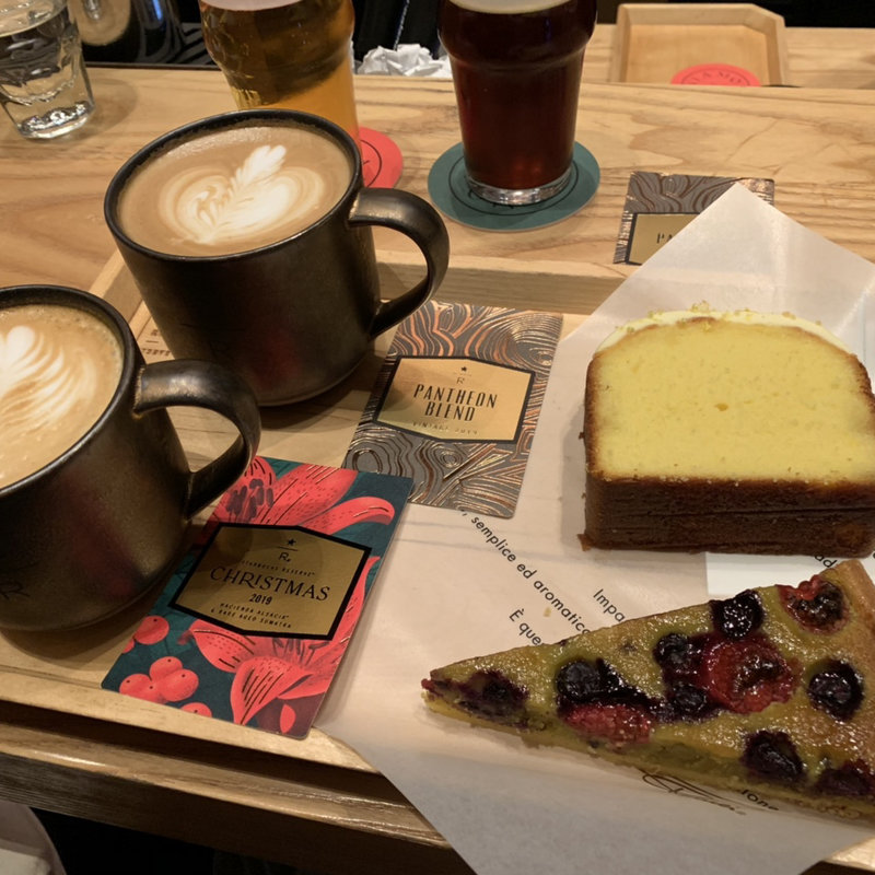 コーヒー  ケーキ(スターバックス  リザーブ  ロースタリー)