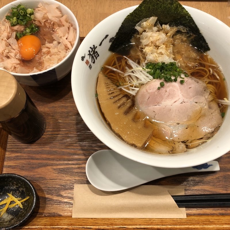 (麺屋猪一離れ)