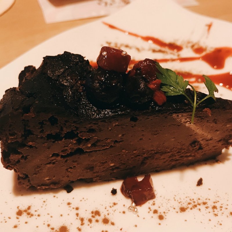 バスクショコラチーズケーキ(ウメ子の家 銀座有楽町店 )