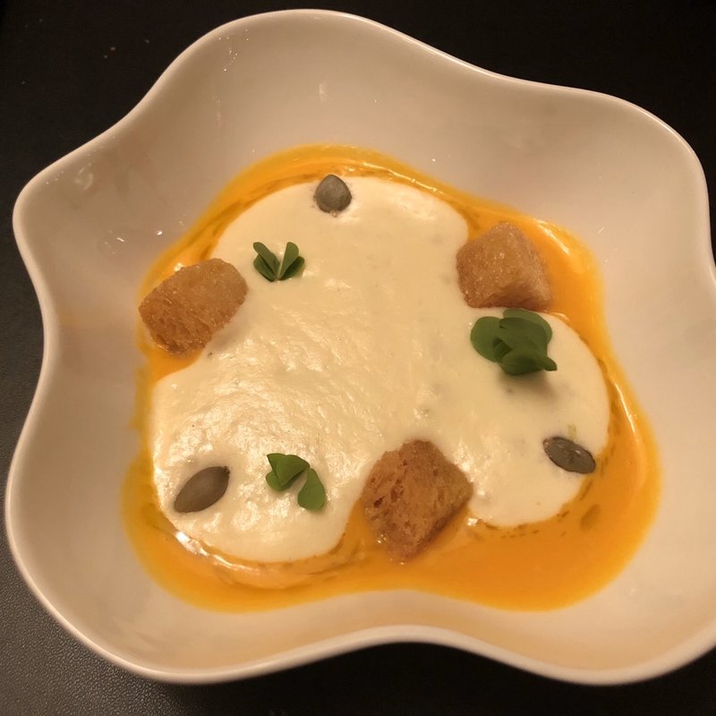 かぼちゃのエスプーマ(ラトリエ ドゥ ジョエル・ロブション)