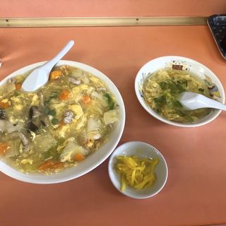 中華丼(珉珉 （みんみん）)