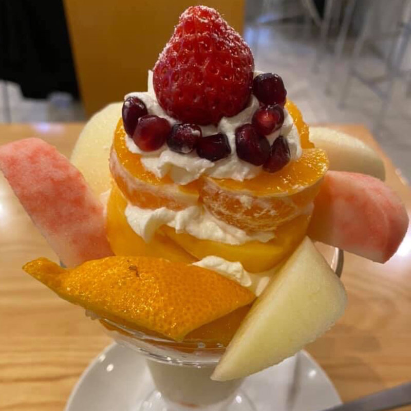 9種の果実の冬色パフェ(フルーツパーラーゴトー )